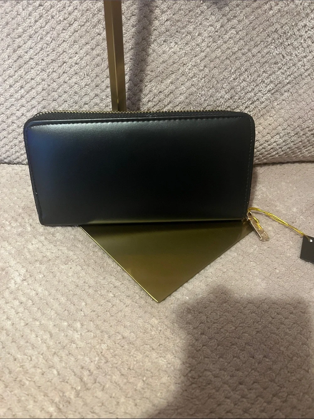 bebe sleek black